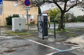 Borne de recharge électrique